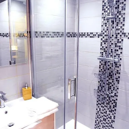 Massilia New'z Appart Apartament *