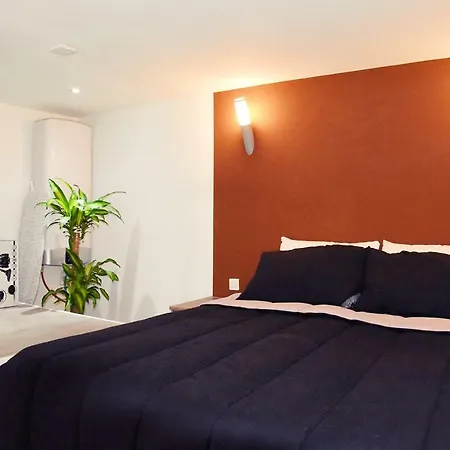 Duplex Saint Bazille *